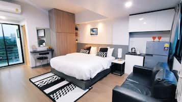 Deluxe tweepersoonskamer | Een bureau, geluiddichte muren, gratis wifi, beddengoed