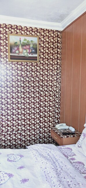 LCD TV