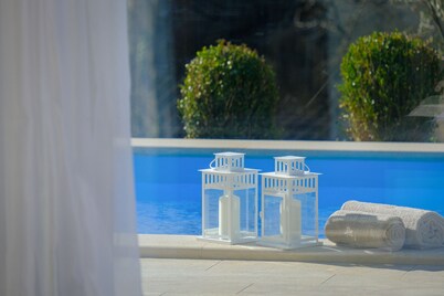 Brand new 2019 villa with pool, barbecue, WiFi, bicycles, dishwasher, washing machine