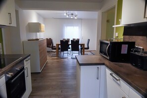 Unclassified image, 3 of 36, button