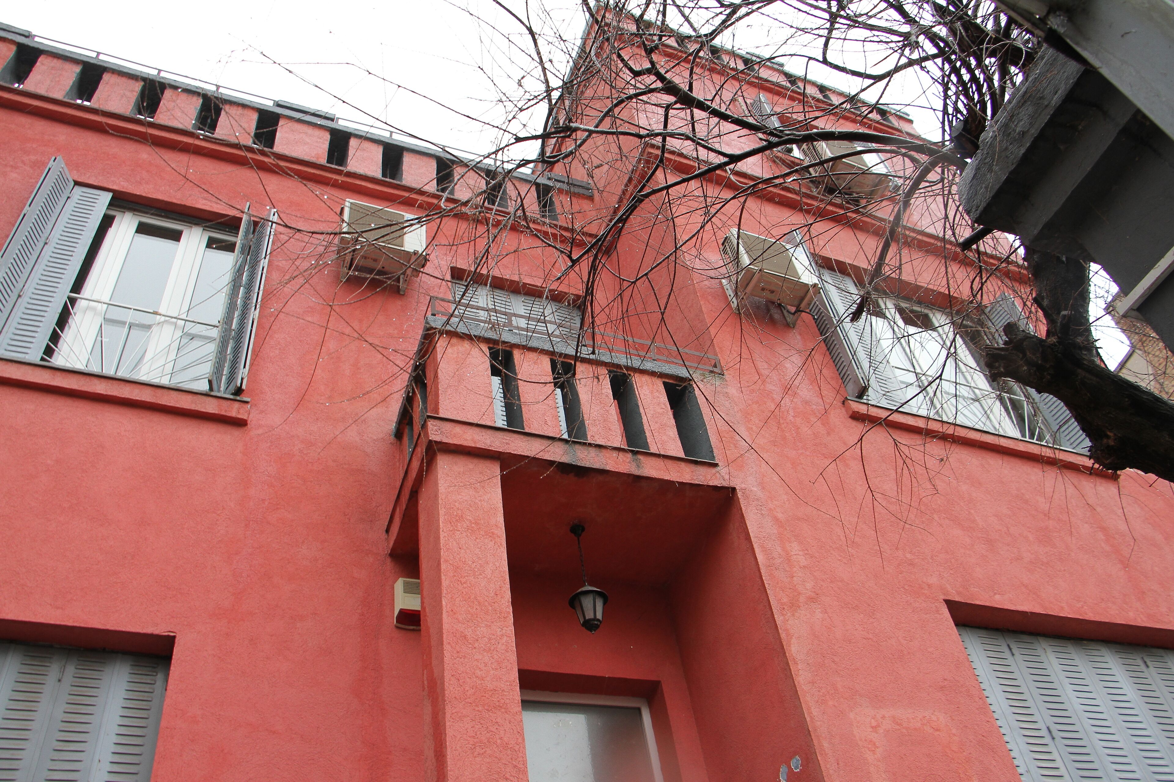 Front of property – evening/night