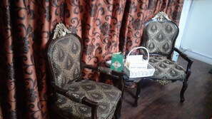 View from room - Lavish Lounge Guest House (Islamabad)