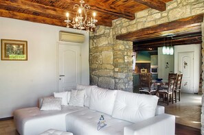 TV connectée, cheminée