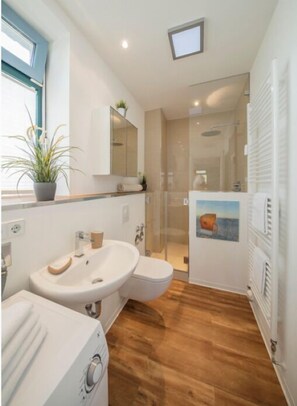 Apartment | Bathroom