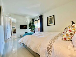 1 slaapkamer, een strijkplank/strijkijzer, reisbedje, gratis wifi