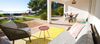 5 * apartment on the sea-great new equipment, free WiFi