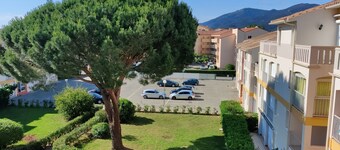 Air-conditioned apartment. Close to shops and sea. Parking. Rated Atout France 1*.