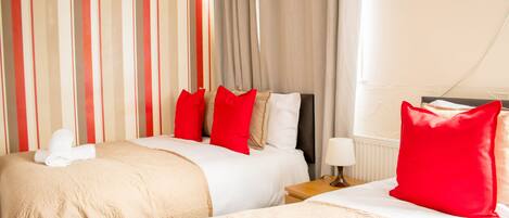 5 bedrooms, desk, iron/ironing board, free WiFi