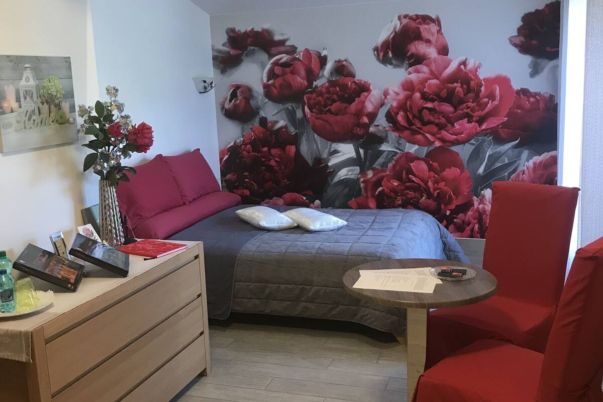 Chambre Double Tout Confort, 1 lit double, terrasse | Cribs (surcharge), WiFi (free), bed sheets