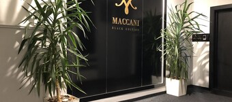 Maccani Black Luxury Suites