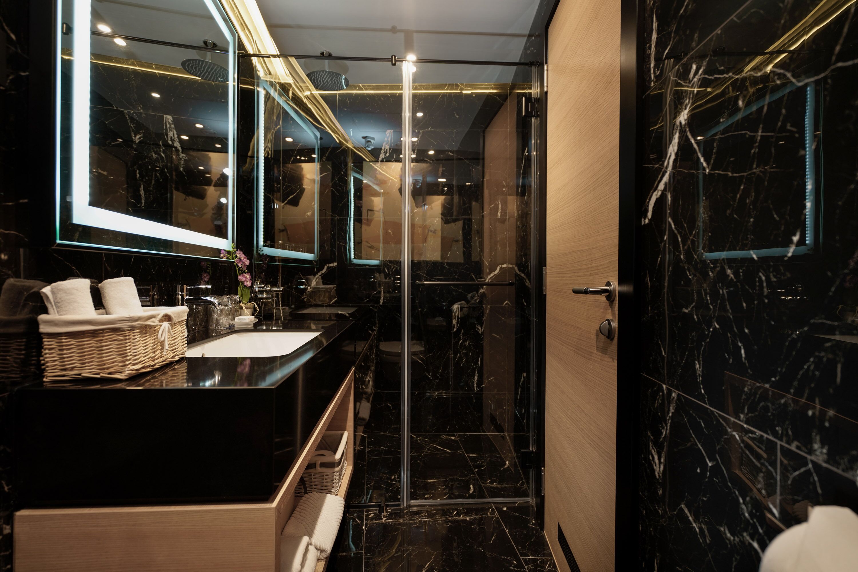 Foto - Maccani Black Luxury Suites