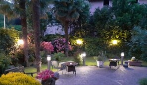 Garden - Hotel Corona (Cuvio)