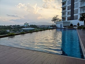 Outdoor pool, a heated pool
