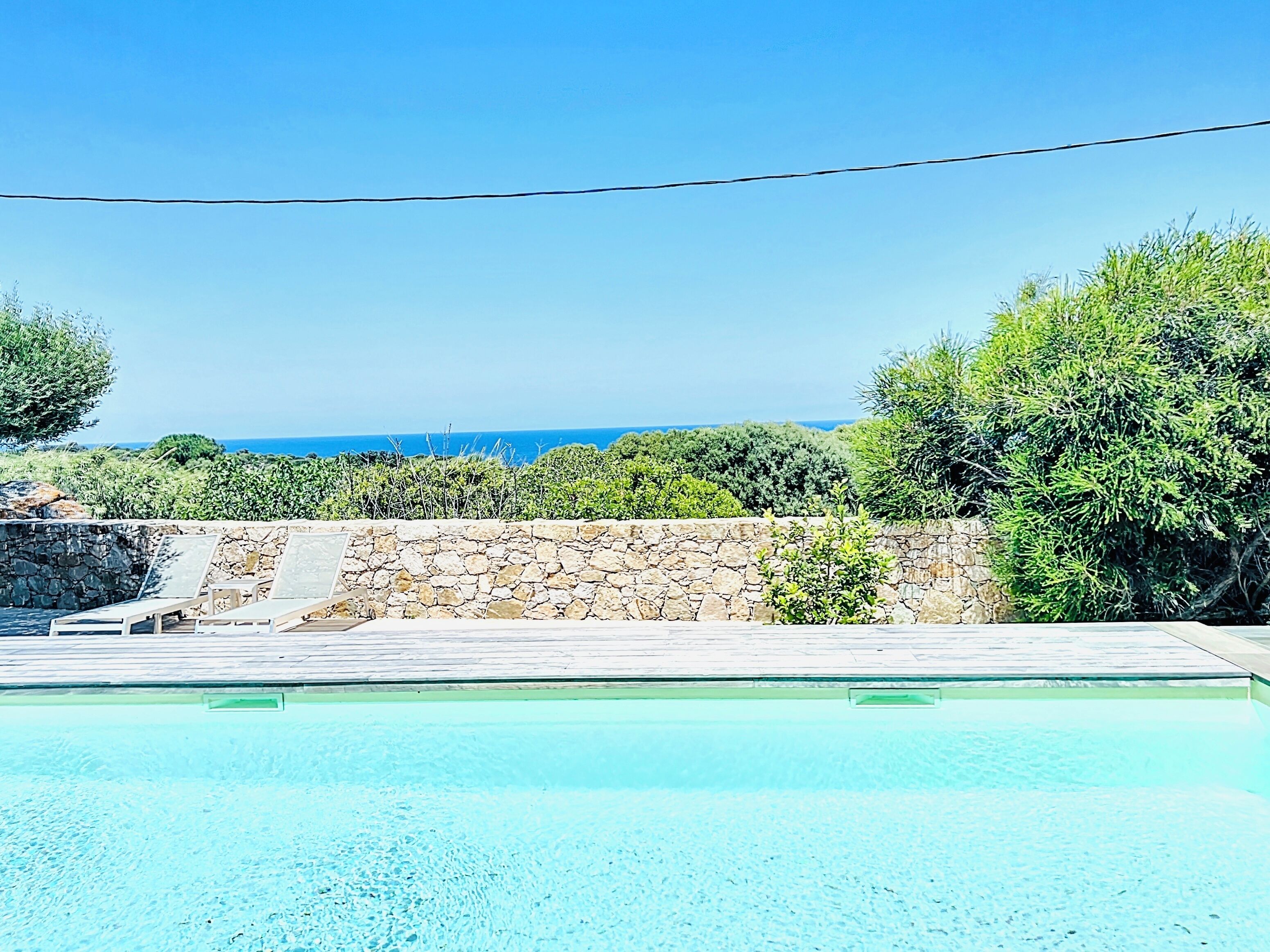 Et oppvarmet basseng