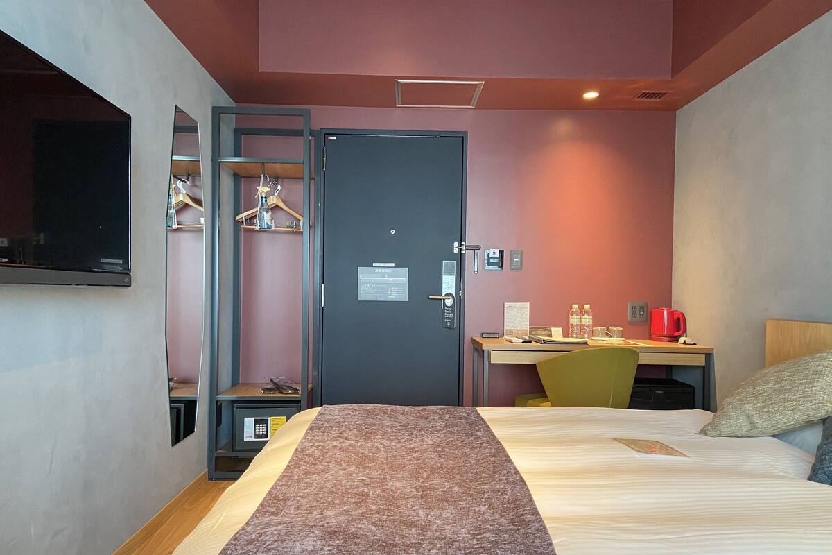 Comfort Room | Free WiFi