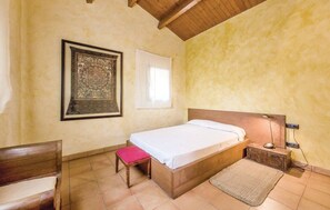 7 Schlafzimmer, Bügeleisen/Bügelbrett