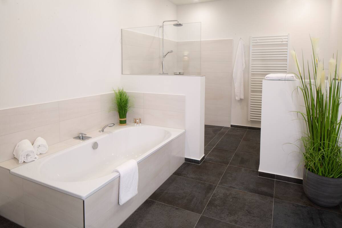 Bathroom | Free toiletries, hair dryer, towels