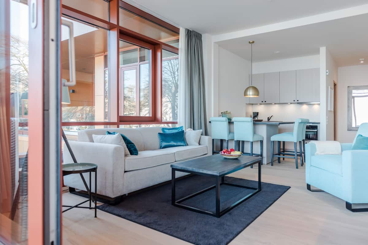 comfort-suite fördeblick | living room | flat-screen tv