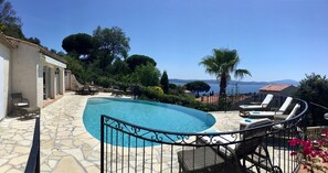 Alberca al aire libre