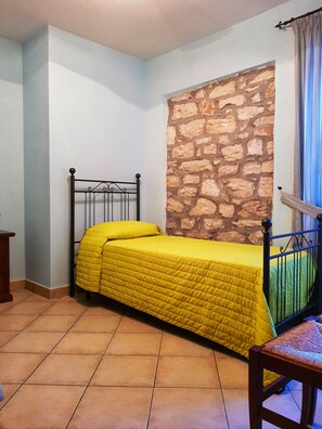 Chambre avec lits jumeaux | Wi-Fi gratuit, draps fournis