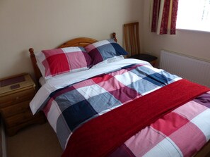 Comfort-Dreibettzimmer | Pillowtop-Betten, individuell dekoriert, individuell eingerichtet