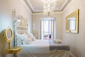 10 bedrooms, in-room safe, iron/ironing board, travel cot