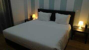 3 bedrooms, premium bedding, blackout curtains, soundproofing