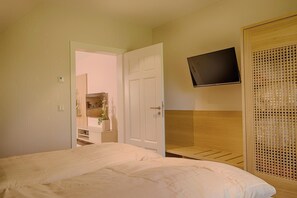 1 bedroom, in-room safe, desk, laptop workspace - Schrebenza Apartments & Natur (Burg (Spreewald))