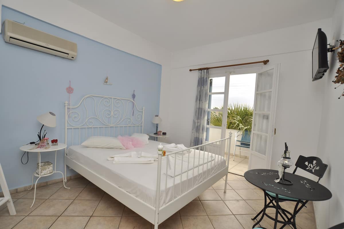 Estudio, vistas al mar (Double) | 1 dormitorio, minibar, caja fuerte y sistema de insonorización