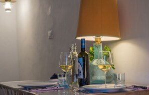 บ้านพัก, 3 ห้องนอน, ระเบียง | บริการอาหารในห้องพัก