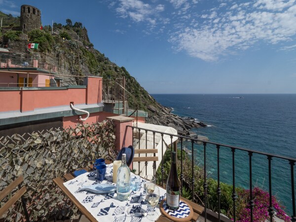 Refilea Sea View Tower Villa - Vernazza