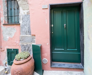 Entrée de l’hébergement
