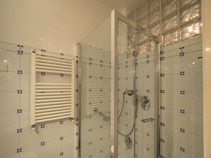 單棟房屋, 3 間臥室, 露台 | 浴室淋浴間