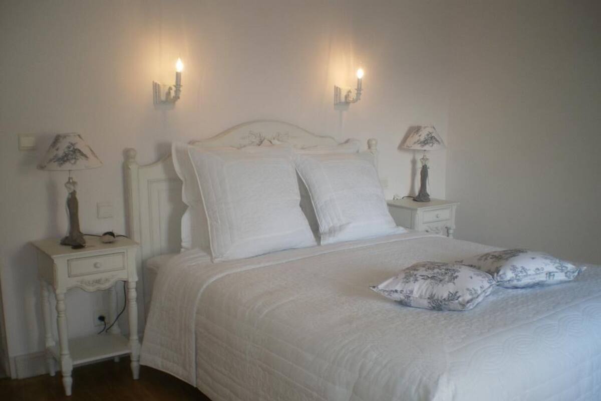 Tweepersoonskamer, uitzicht op tuin | Luxe beddengoed, gratis wifi
