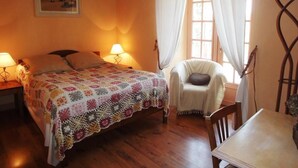 Double Room | Desk, WiFi (free), individually decorated, individually furnished - Herriesta (Irissarry)