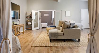 Creekside Studio GratiDude Lodgessa