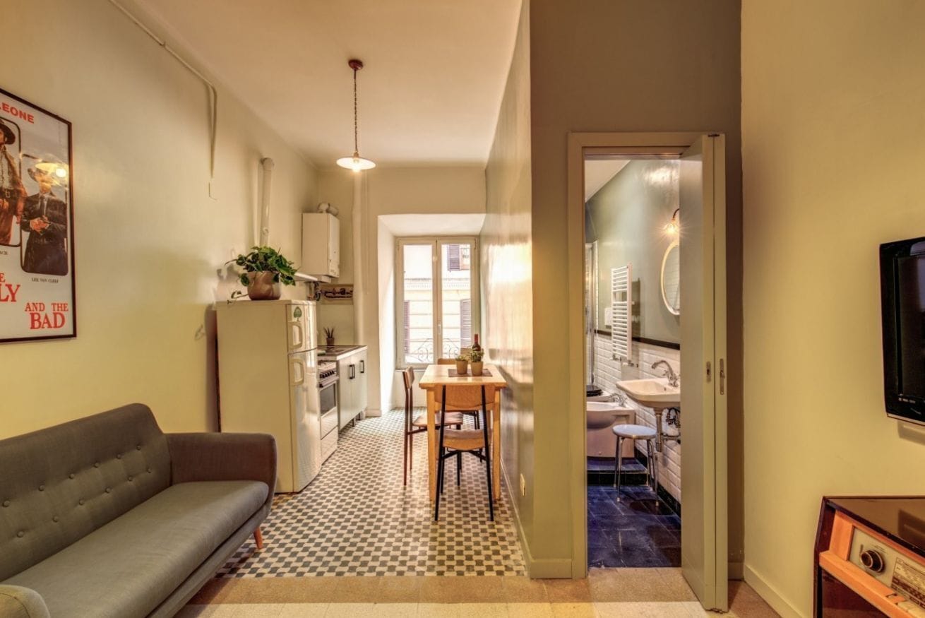 Appartamento, 2 camere da letto | Area soggiorno | TV a schermo piatto