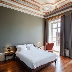 Superior Garden View | Escritorio, wifi gratis y ropa de cama 