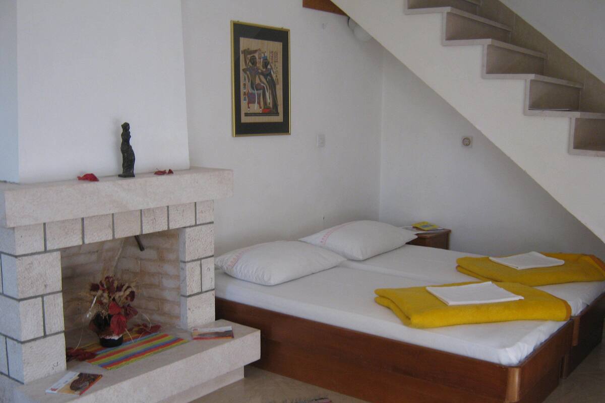 Apartment, 1 Bedroom | Desk, iron/ironing board (on request), WiFi (free), bed sheets