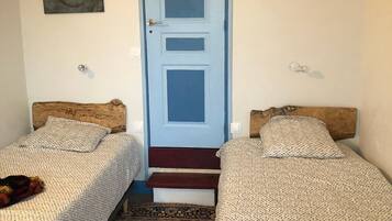 Traditional Double or Twin Room, Non Smoking, Mountain View (2 people) | Soundproofing, free WiFi