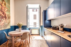 Leilighet, 2 soverom | Eget tekjøkken | Kjøleskap, mikrobølgeovn, kokeplater og kaffetrakter/tekoker