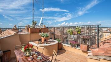 Apartamento, 2 habitaciones | Terraza o patio