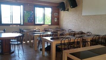 Bữa sáng nấu theo yêu cầu hàng ngày với phụ phí nhỏ