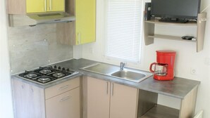 活动屋, 2 间卧室 | 私人厨房 | 茶具/咖啡用具、冰箱、微波炉、炉灶