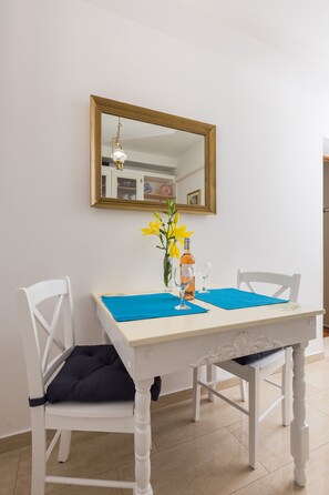 Apartment, 1 Bedroom, Garden View | In-room dining - Apartments Cime (Dubrovnik)