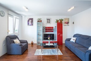 Appartement, 2 chambres | Coin séjour