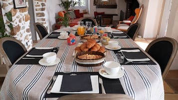 Dagelijks continentaal ontbijt inbegrepen