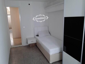 3 chambres, fer et planche Ă repasser, Wi-Fi, draps fournis