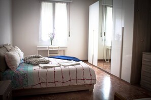 Dreibettzimmer, Gemeinschaftsbad