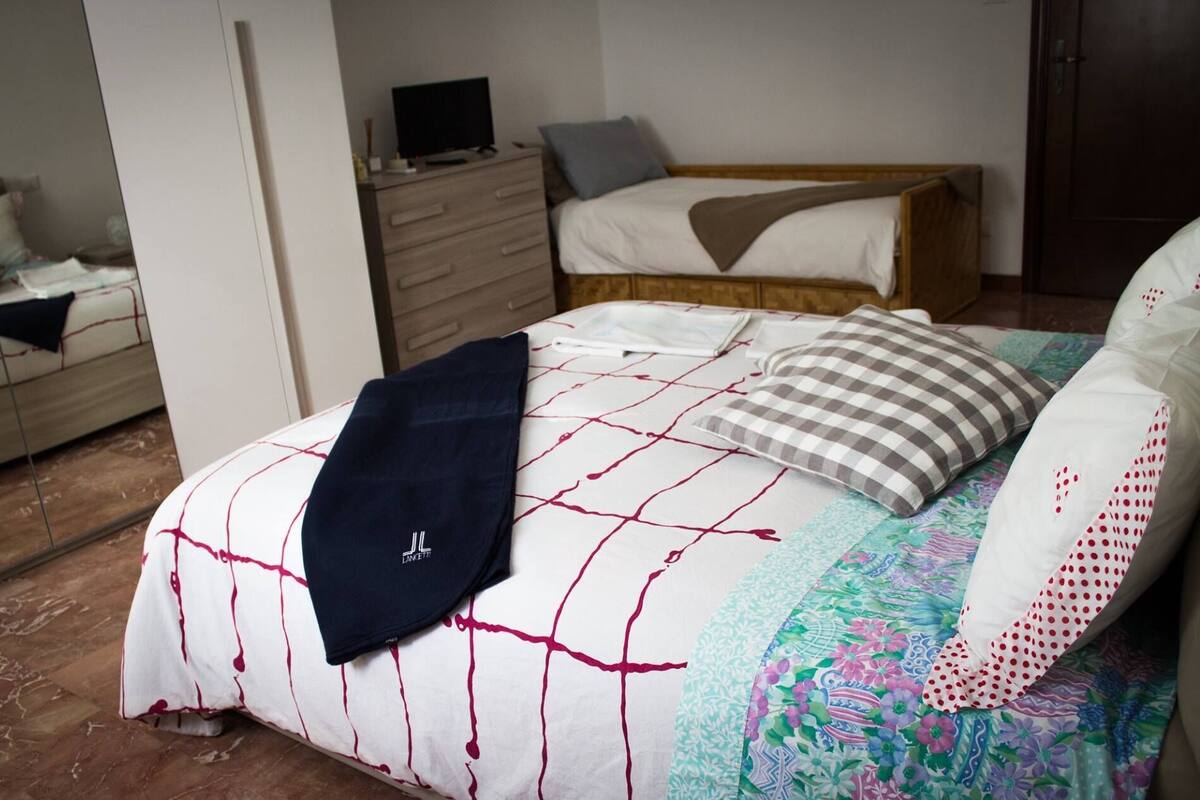 Dreibettzimmer, Gemeinschaftsbad